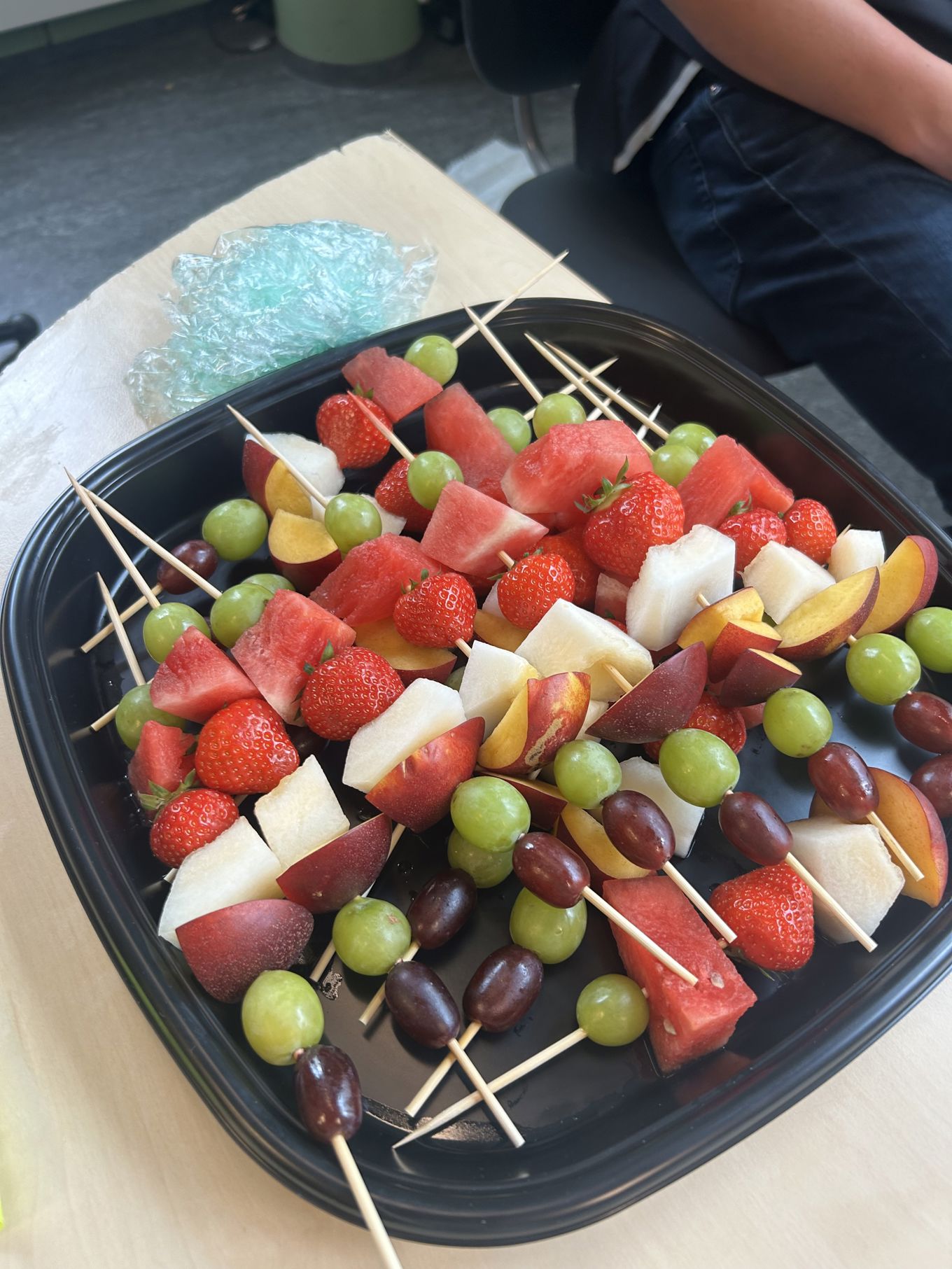 en *** med frukt